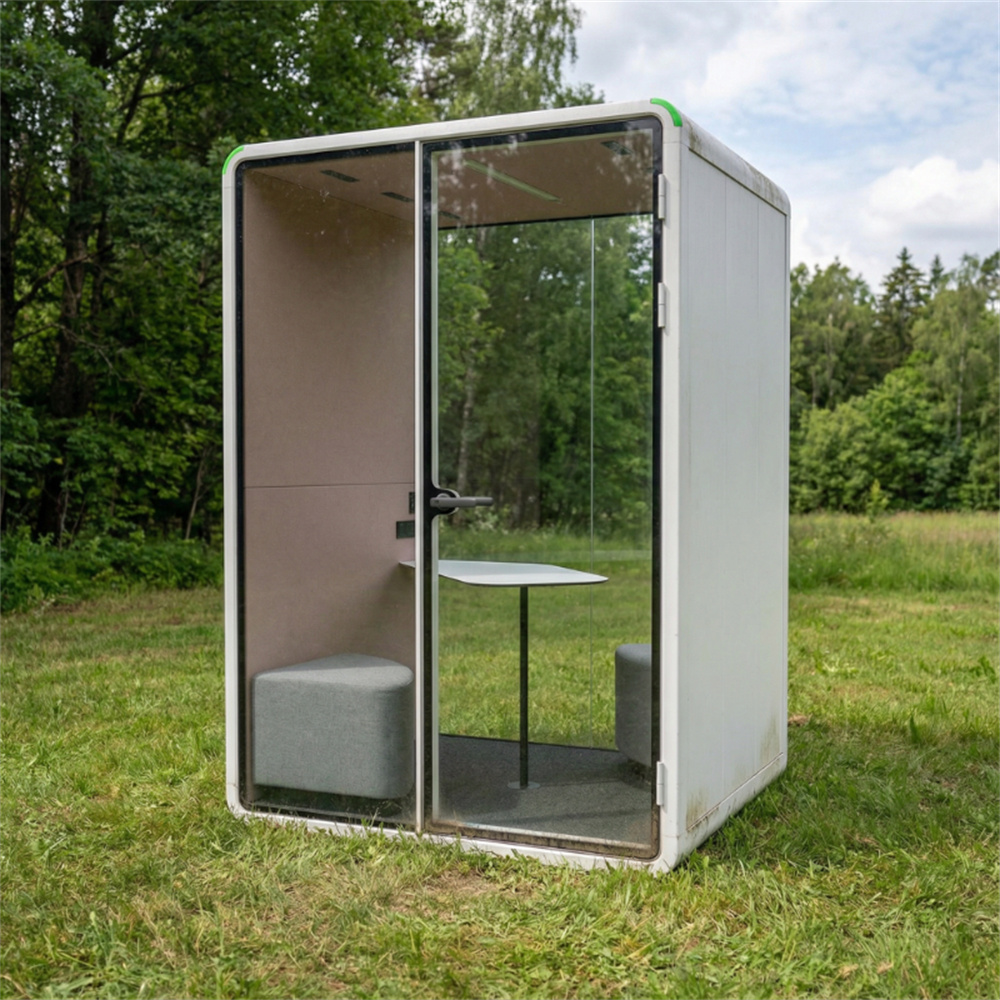 Résidence mobile insonorisée avec mini capsule spatiale